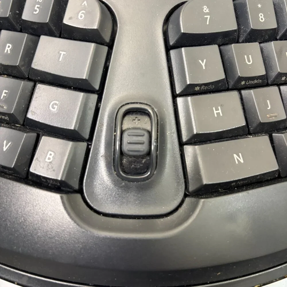 2018 Microsoft Natural Ergonomic Keyboard 4000 v1.0 AS-IS TESTED -Riser Included